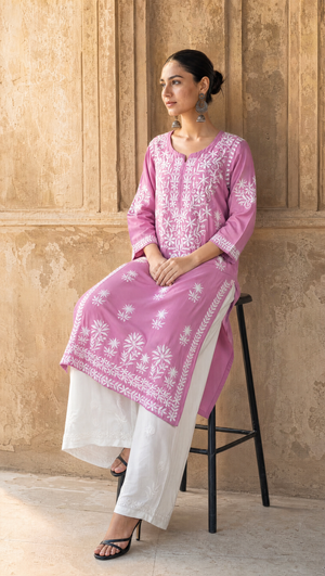 Purple chikankari kurta with 3/4 sleeves and embroidered border