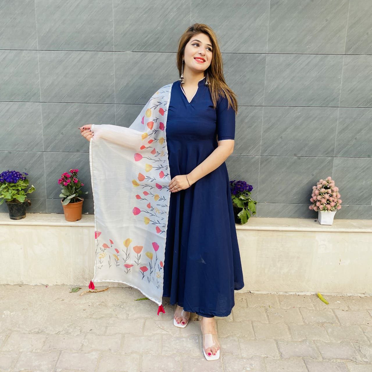 plain salwar with printed dupatta