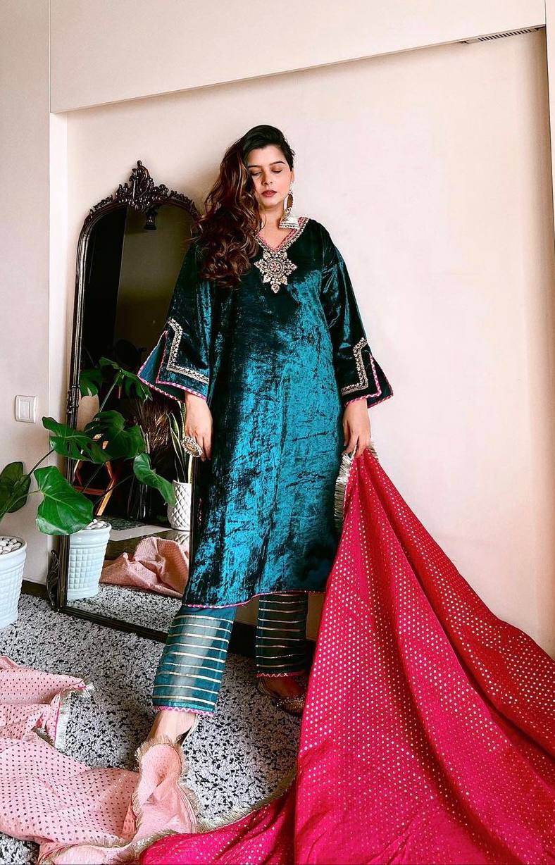 Bareeze velvet dresses 2019 online